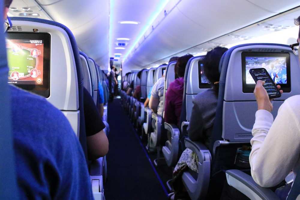 飛行機モバイルバッテリー機内持ち込み